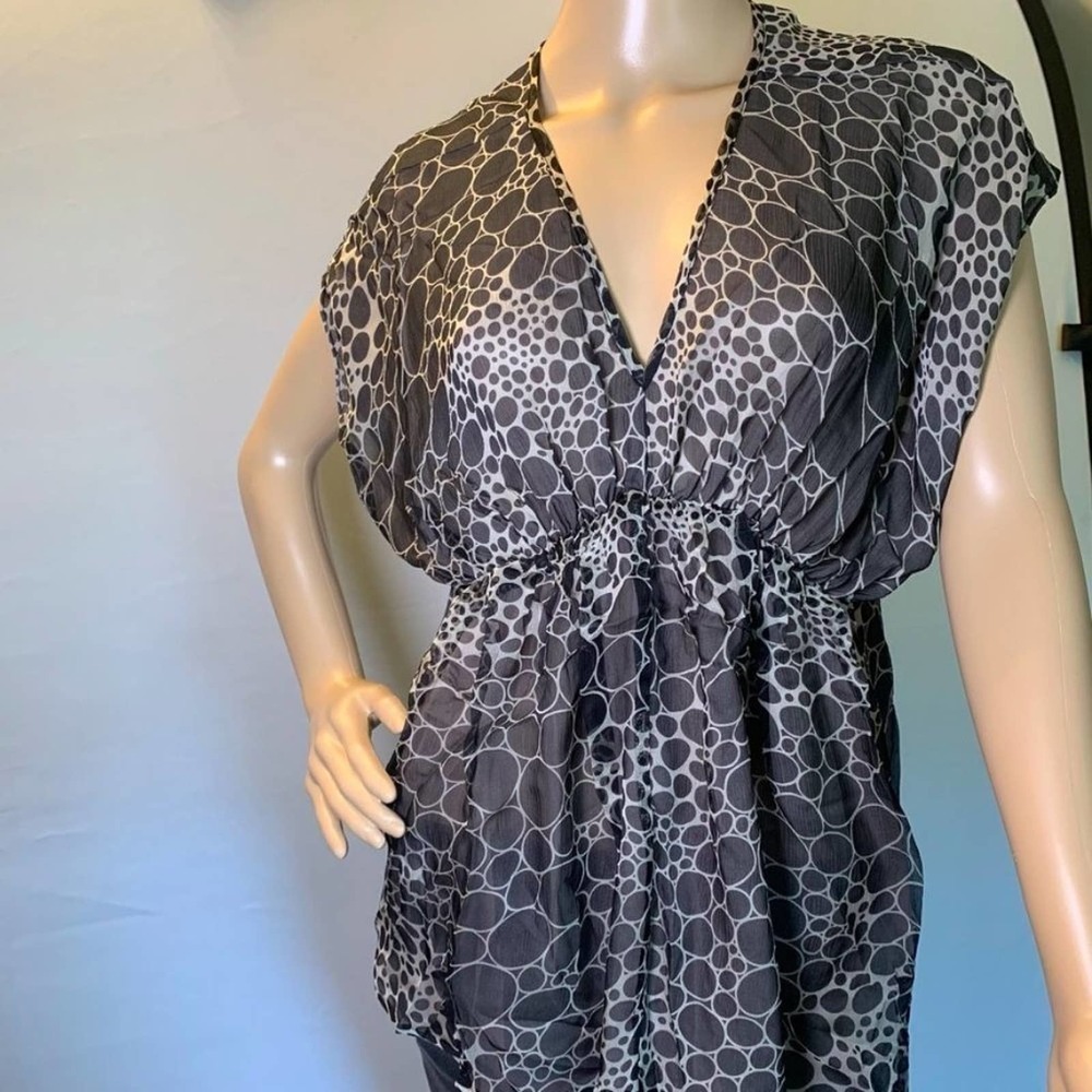 r 89 Black Beige Circle print Silk blouse S - Picture 9 of 12
